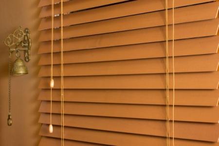 Options in beautiful wood blinds for bradenton homes