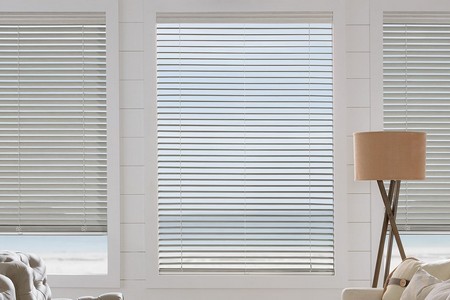 The Benefits of Faux Wood Blinds: Style, Durability, and Practicality Combined Thumbnail